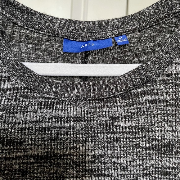 Like New Cutout Shoulder Lightweight Sweater - Picture 3 of 4